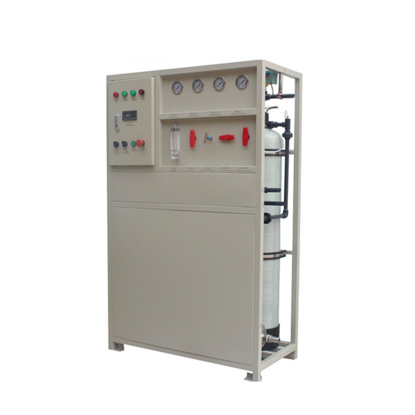  100L/H Flow 2.05KW 2 Ton Three Phase Sea Water Treatment System Manufactures
