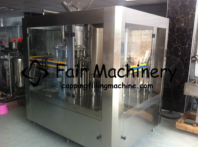  SS316 30BPM Capping Filling Machine Milk Juice Water Liquid For Bottle 0.6mpa Manufactures