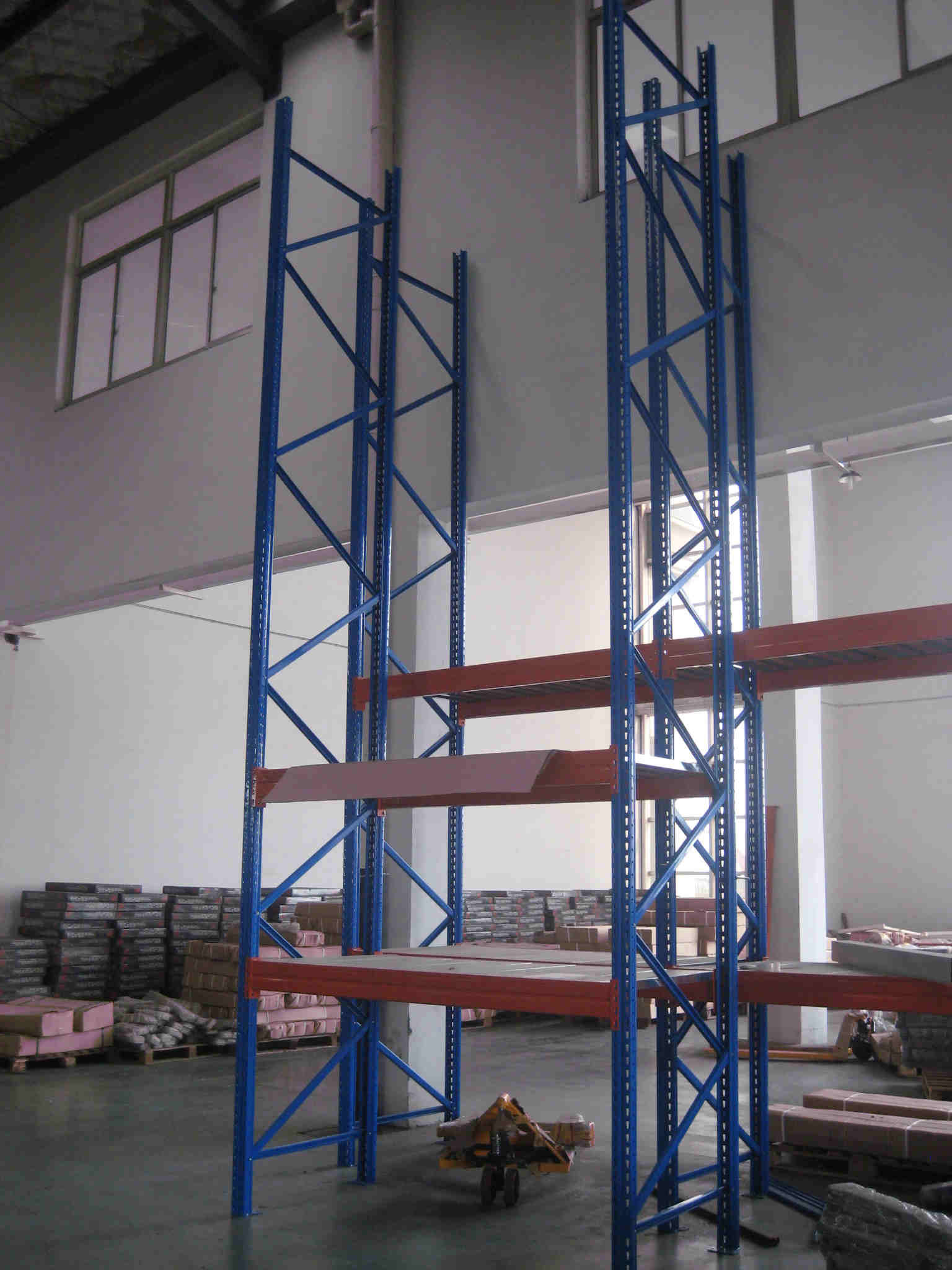  Heavy Duty Warehouse Storage Racks Stocking Iron Rack With Knockdown Structure Manufactures