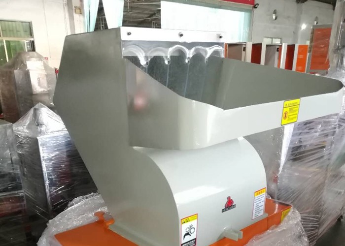  1200 KG / Hr Glassfiber Plastic Bottle Crusher For Recycling Process / Plastic Shredder Machine Manufactures