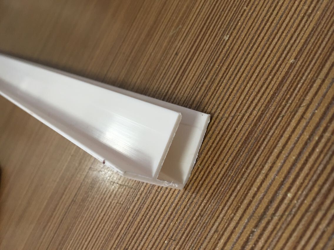  Colorful Waterproof PVC Extrusion Profiles F Style UV Protect 150G / M Manufactures
