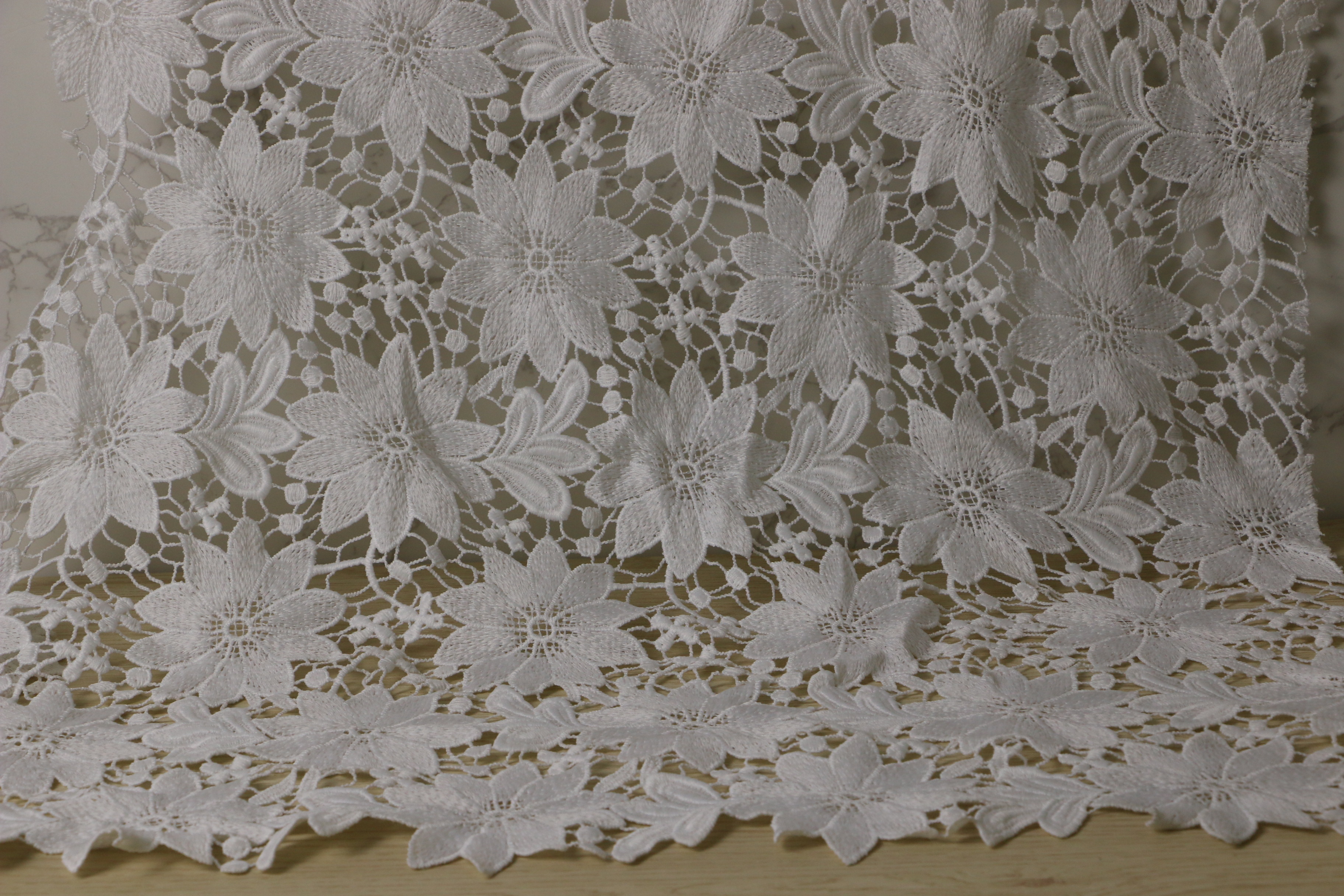  Polyester Allover Lace Fabric Peekaboo White Water Soluble Botanical Chemical Manufactures