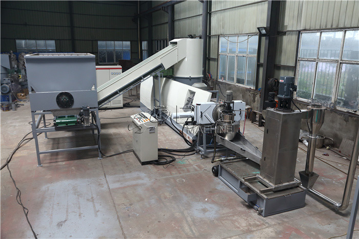  LDPE Film 90KW Plastic Recycling Lines Plastic Pelletizing Recycling Machine Manufactures