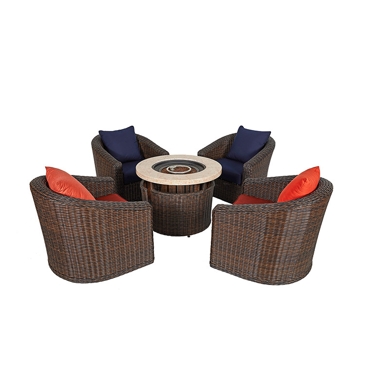  Patio Furniture Cushioned PE Rattan Bistro Chairs Set 4 Pieces 1 Table Manufactures