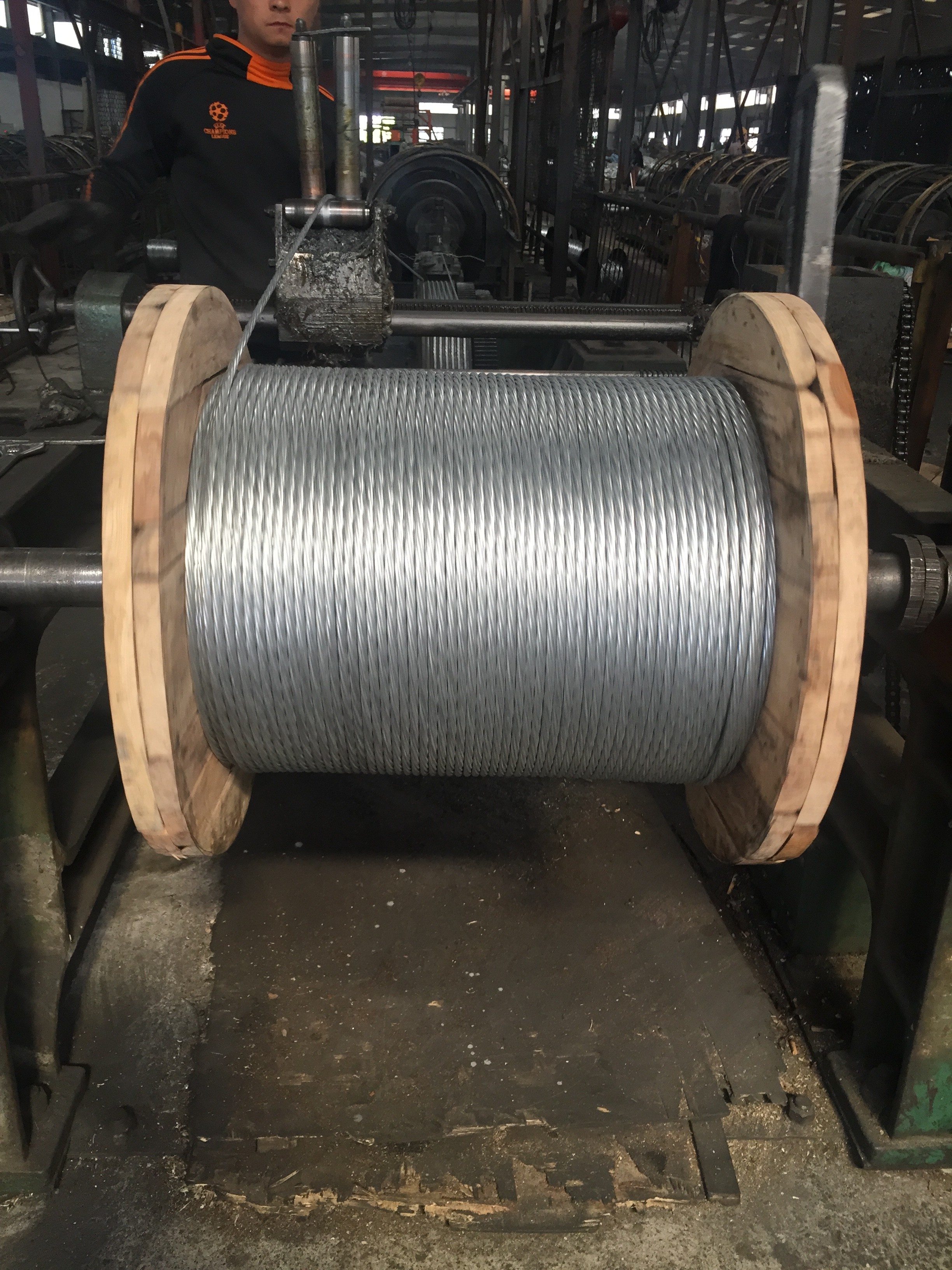  High Strength Heavy Galvanized Steel Wire Cable For Overhead Power Transmission Line Manufactures