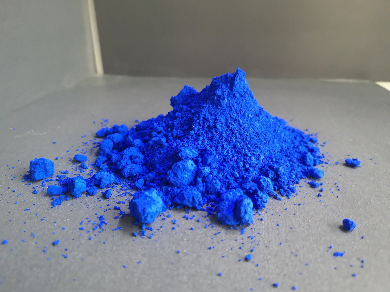  Bright Inorganic Pigments Ultramarine Blue Colour QQ-1 Environmentally Friendly Manufactures