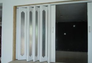  Interior PVC Folding Door , Plastic Accordion Sliding Door 0.1-0.3 m / s Opening Speed Manufactures