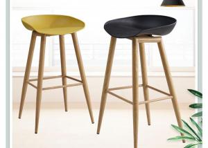 OEM ODM Wood And Leather Bar Stools , High Chair For Bar Counter Manufactures