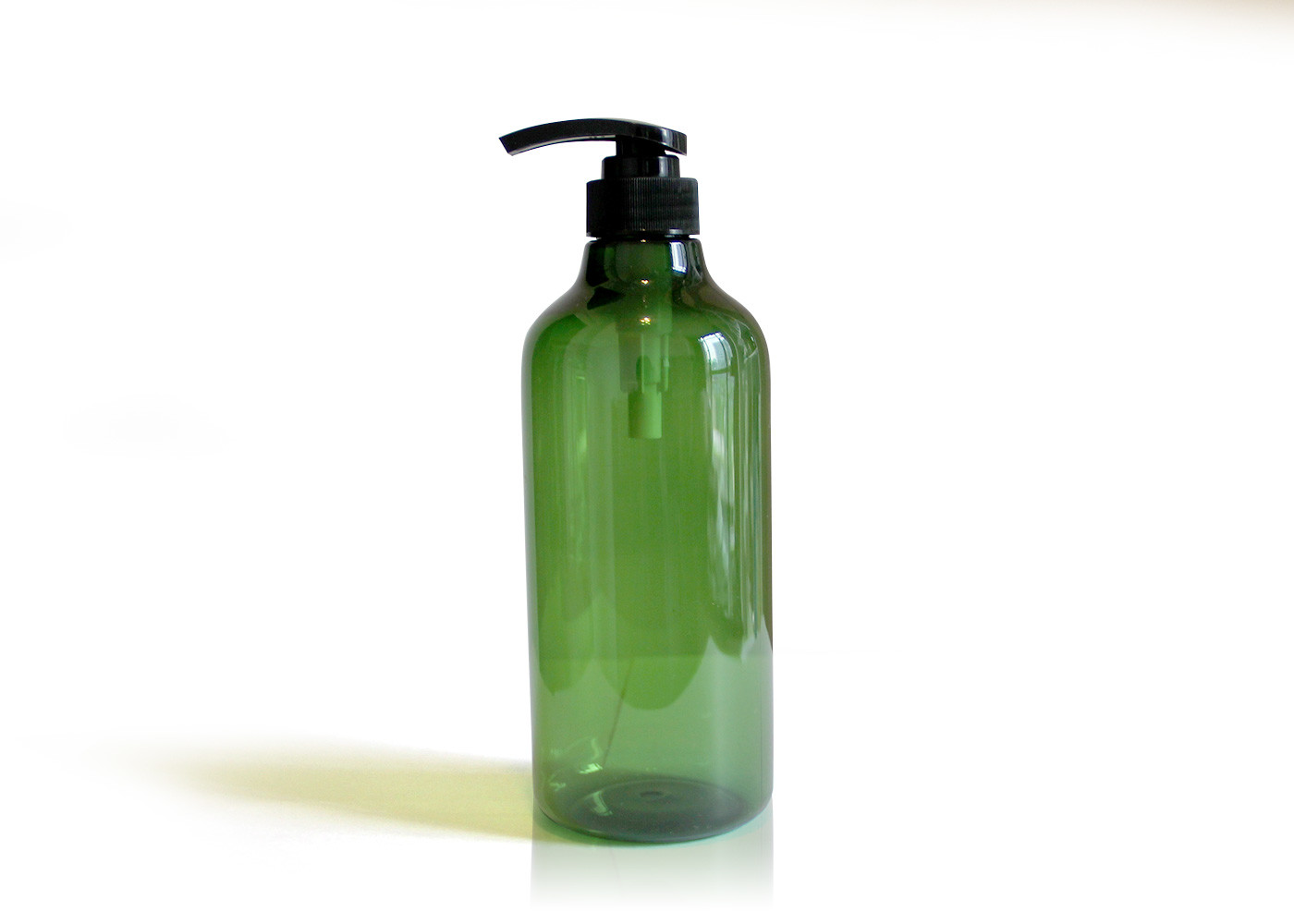  500ml Translucent Green Lotion Bottle / Round Cosmetic Bottles With Sleek Neck Manufactures