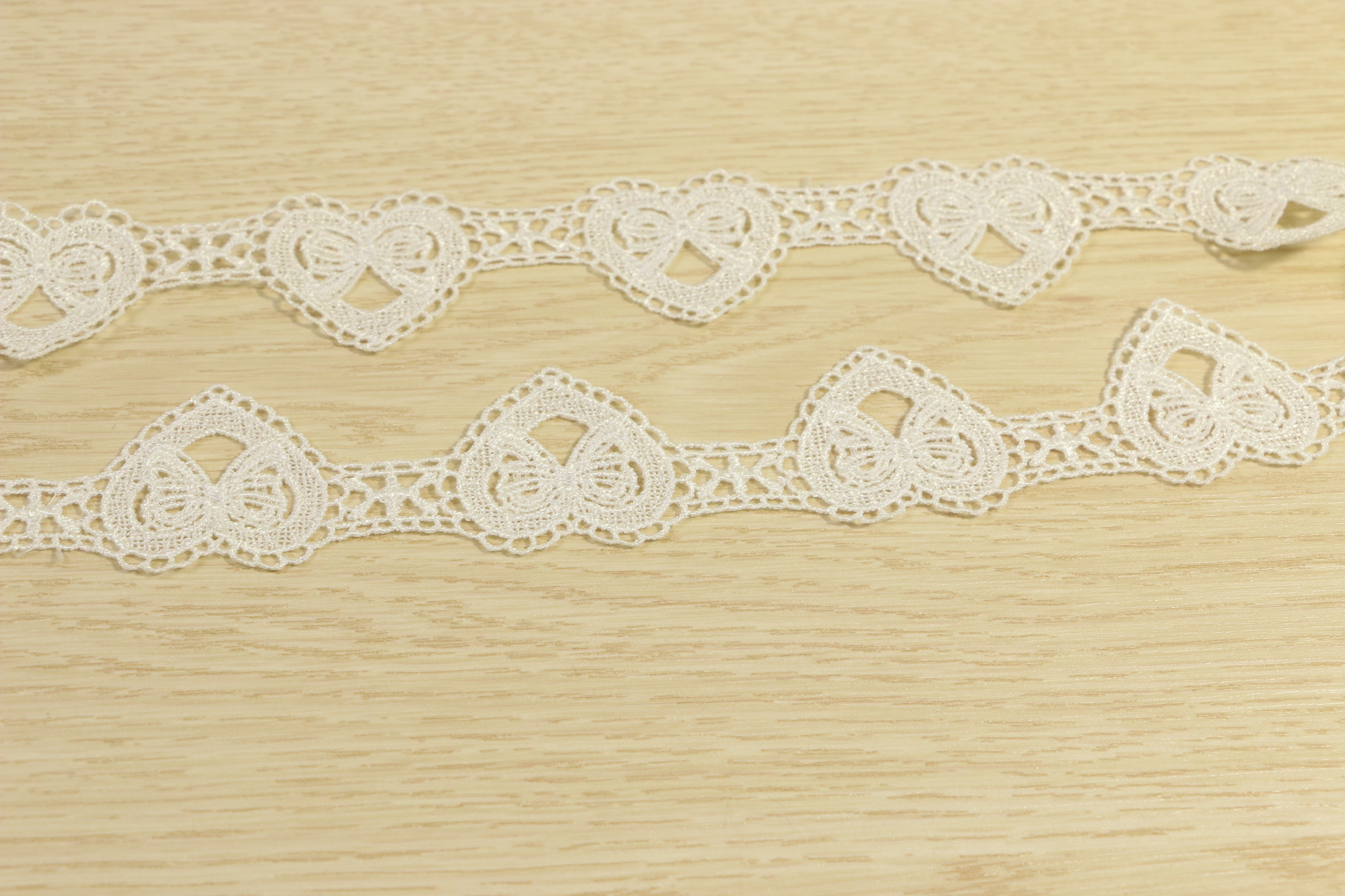  Polyester Guipure Lace Trims With Heart Pattern Multiapplication Manufactures
