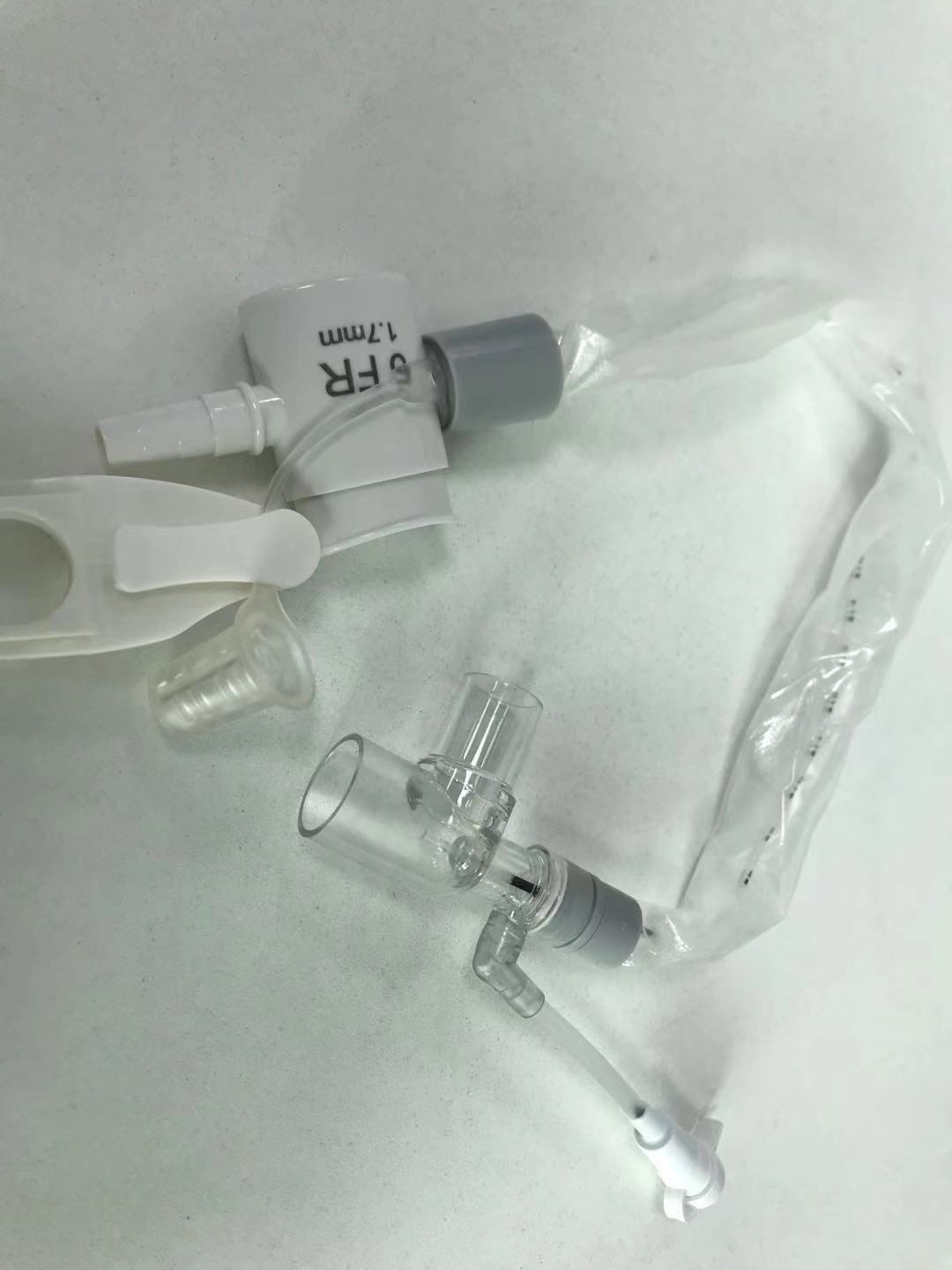  Easy Operation 5Fr 300mm Closed Circuit Suction Catheter Endotracheal Manufactures