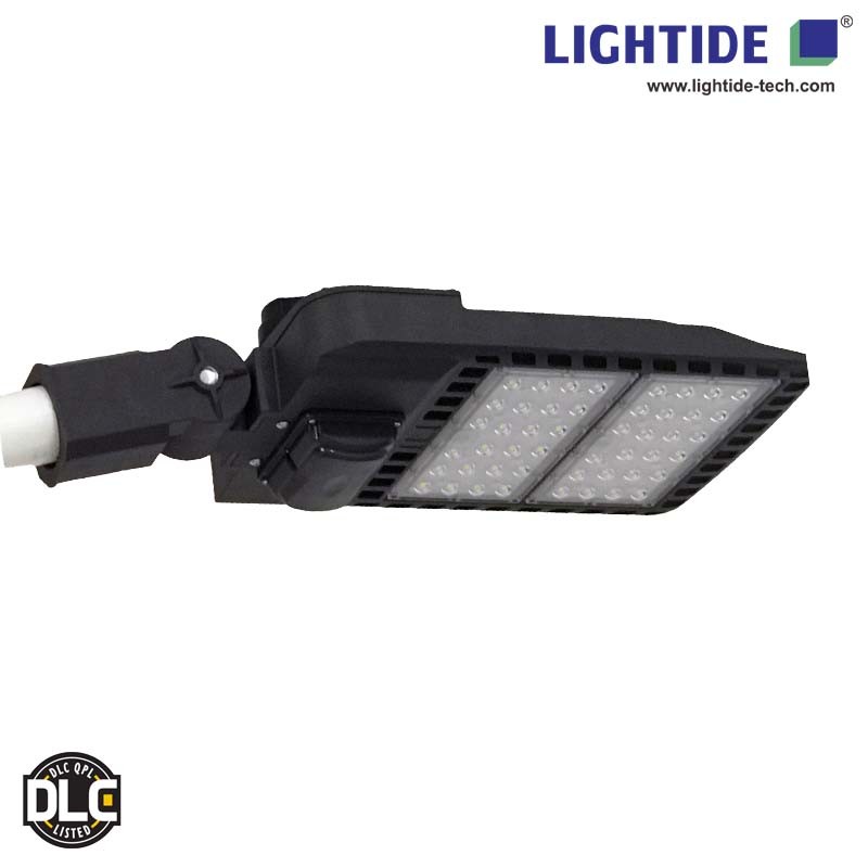  DLC Qualified 150 watt LED Parking Lot Light Fixture, 160 LPW, 5 yrs warranty Manufactures