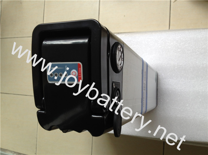  Customized 36V 8Ah 10Ah 12Ah 15Ah 20Ah Li-ion Battery Pack for Ebike with Silver Fish Case Manufactures