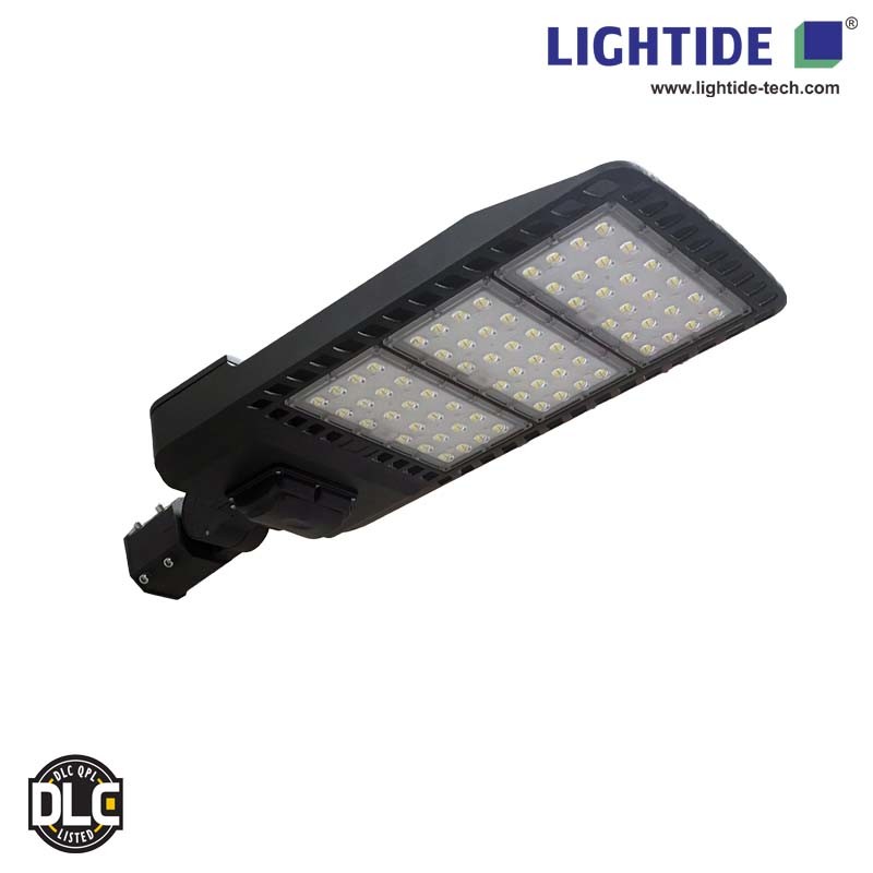  DLC Qualified 1000 watt equivalent led parking lot light 300W, 160 LPW, 5 yrs warranty Manufactures