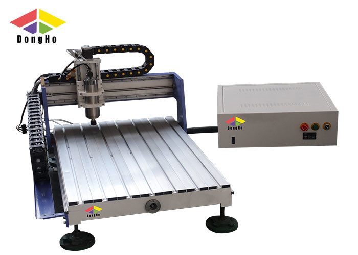  Reliable Demostic Spindle CNC Router Machine For 3D Surface / Shaped Cutting Manufactures