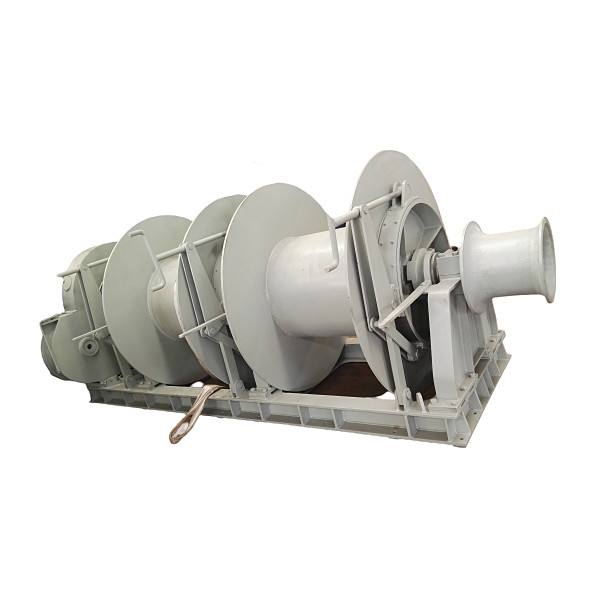  75KW Power 118KN Marine Hydraulic Winch For 50000T Products Tanker Manufactures