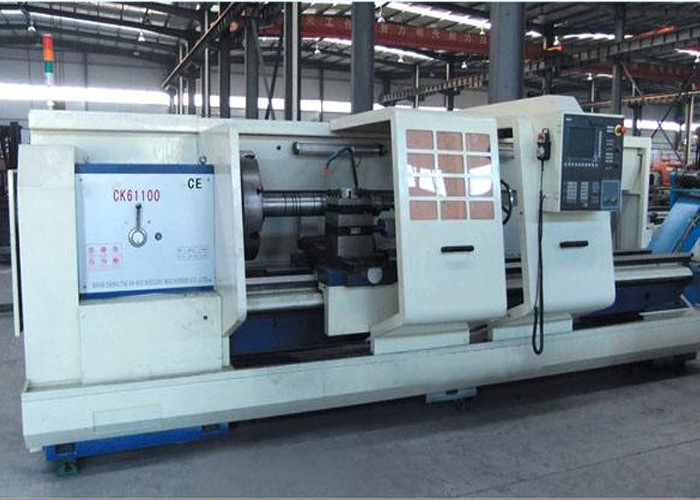  Universal Standard CNC Turning Lathe Machine For Metal Processing 610mm Manufactures