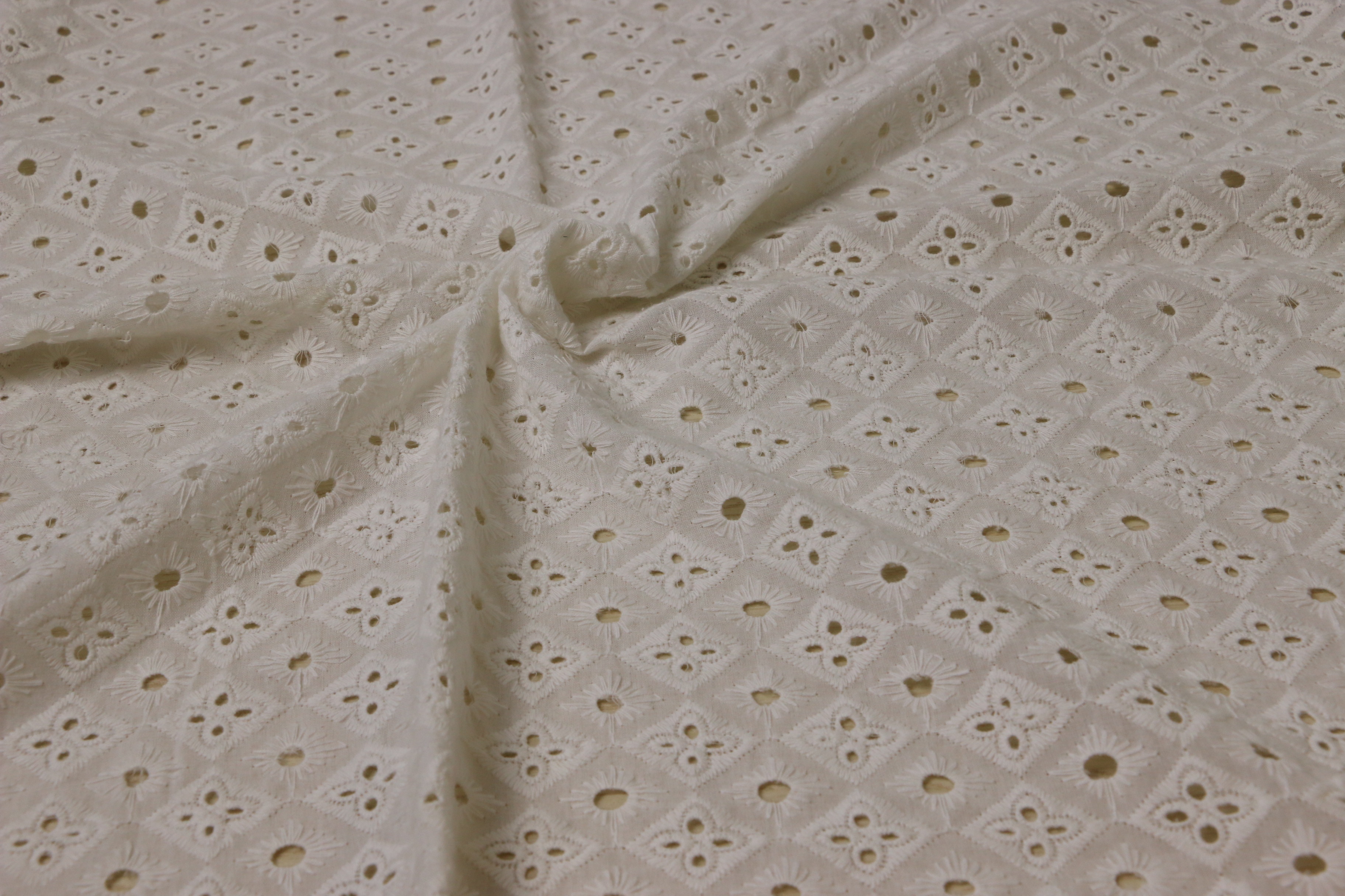  125cm Cotton Embroidered Lace Fabric , Translucent Lace Print Cotton Fabric Manufactures