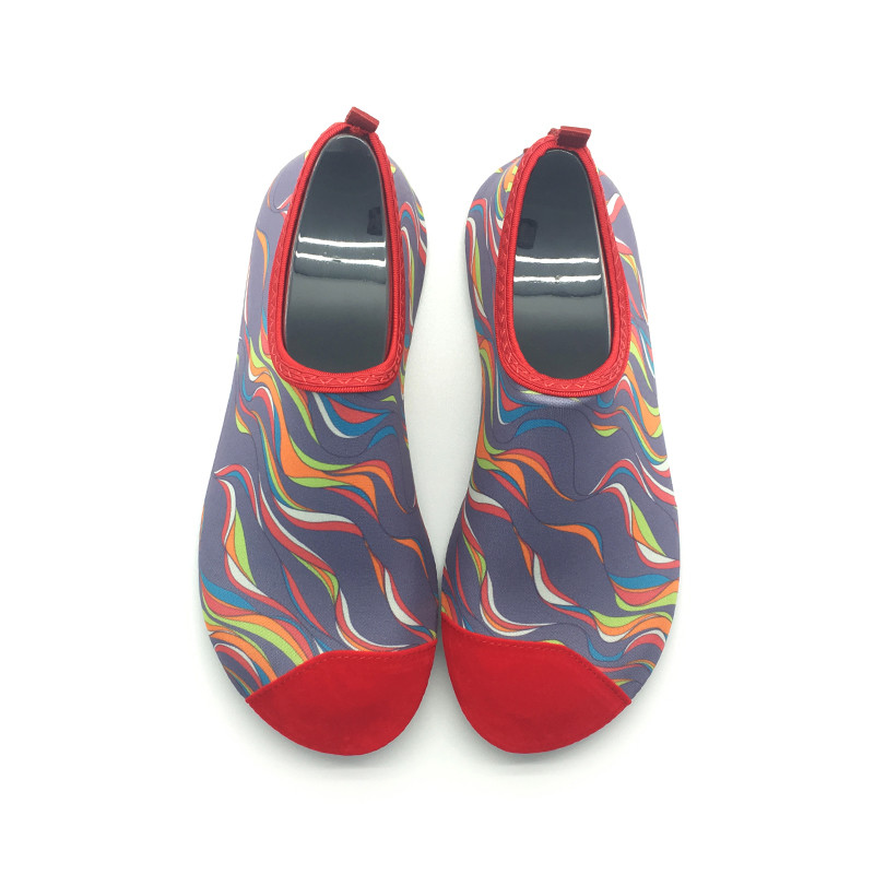  Colorful Soft Aqua Socks Water Skin Shoes Quick Dry Customized Printing Manufactures
