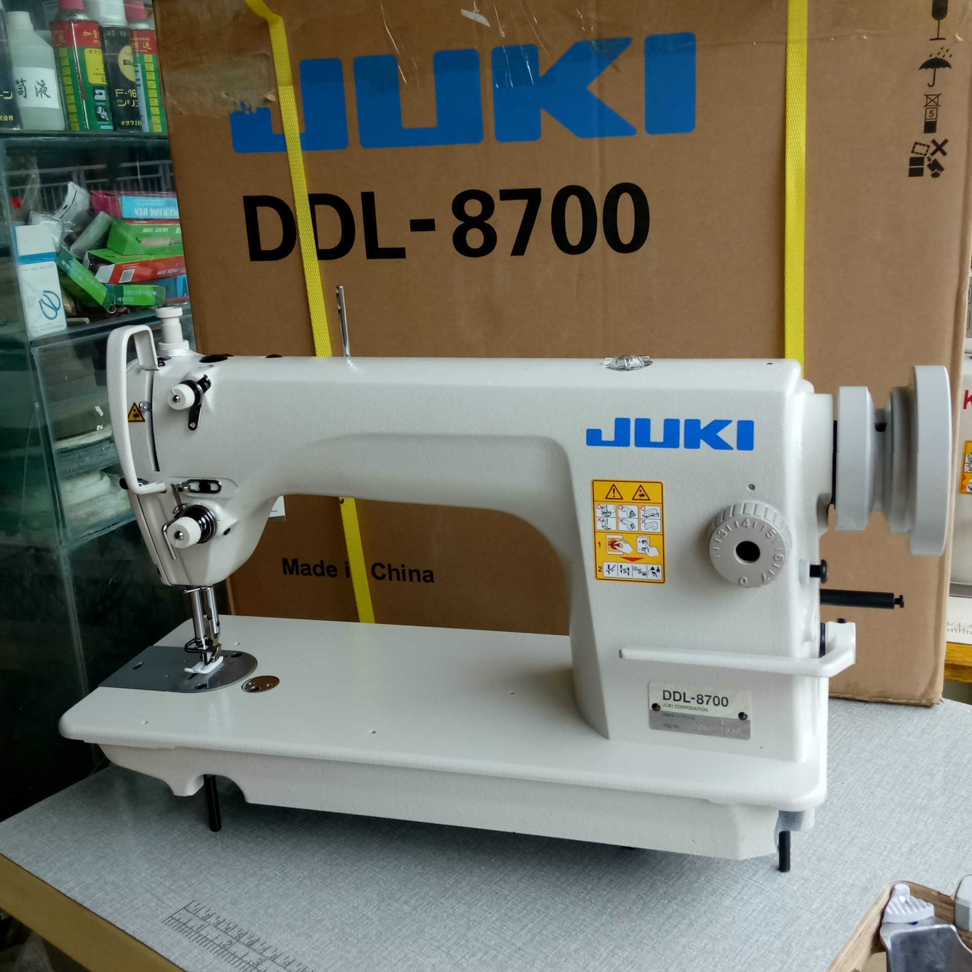  JUKI 8700 Second Hand Industrial Sewing Machine Single Needle Lockstitch Manufactures