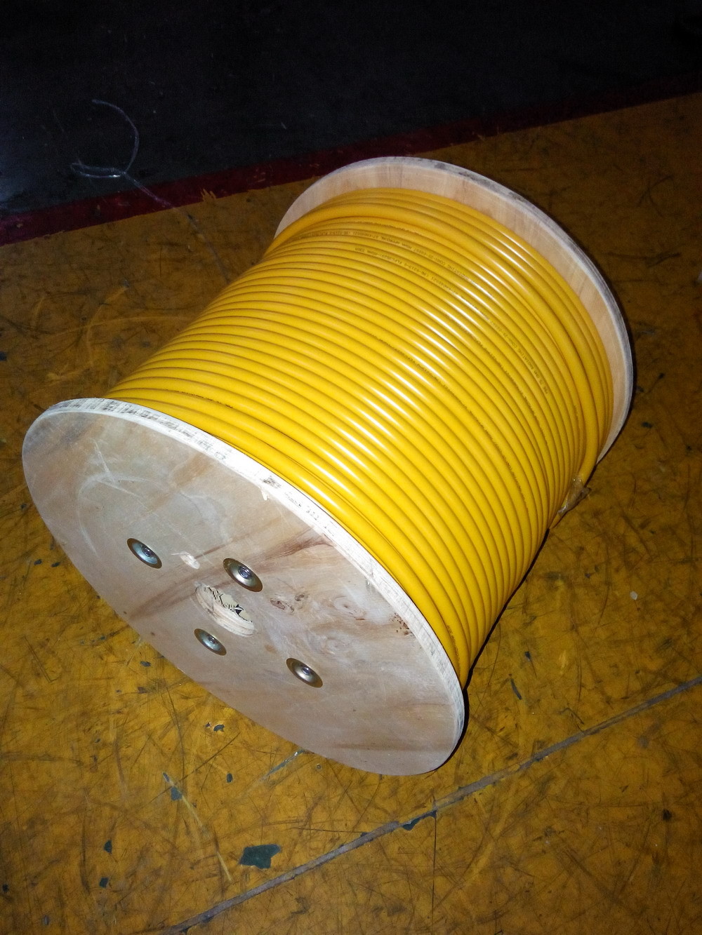  75 Ohm VHF Leaky Feeder Coaxial Cable In Mine , Fire Retardant Jacket Manufactures