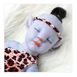 20" glow-in-the-dark version of Avatar