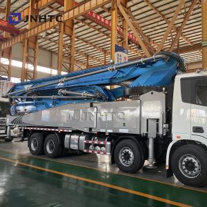  HOWO 8x4 Chassis Concrete Pump Truck 371HP Euro2 Manufactures