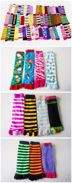 2017 Cheap Assorted Packed 69% Cotton 25 % polyester 6%spandex Striped Colorful Christmas Stockings Five Toes Socks