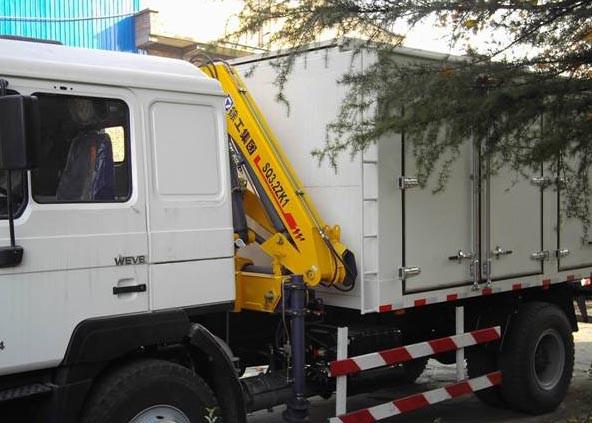Quality Durable Commercial Knuckle Boom Truck Mounted Crane , 3200kg 6.72 T.M Lifting for sale