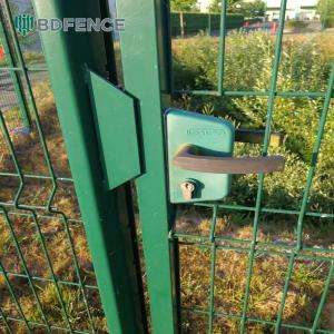 China High Security Prism 3d Fence Panels Pvc Coated Metal Wall Fencing Panel Trellis Steel Galvanized 3d Netting Roof Top Fen on sale