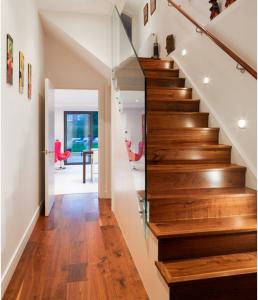  American walnut wood stair tread covers Manufactures