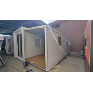 China Steel Mobile Expandable Prefab House 4 Bedrooms Tiny Modular Homes on sale