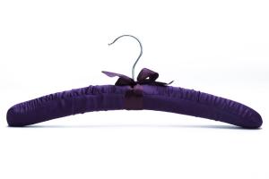 China Betterall Chinese Economy Beautiful Purple Shirt Usage Satin Hanger on sale