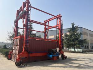 China Powerful 20ft Spreader Container Crane 18-35m Span Customization Available on sale
