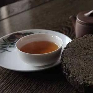 China Pure Nature Black Tea Brick With Raw Dark Green Tea For Slimming on sale