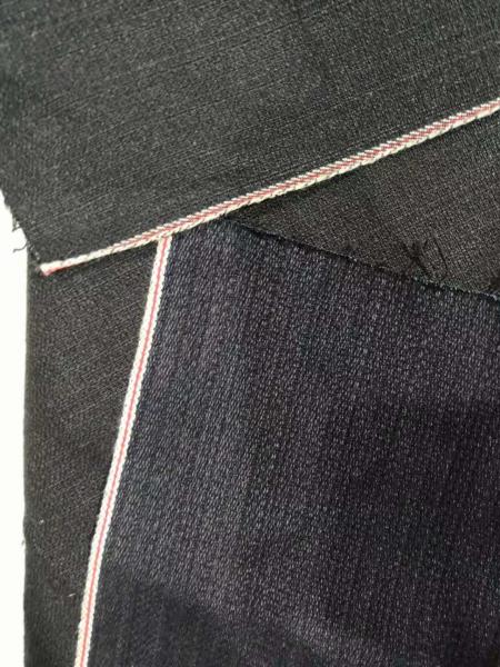 Quality Selvage Corduroy Cotton Navy Denim Fabric  Soft Touch 13.2oz W2992-2 68*41 Density for sale