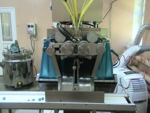  Precise Paintball Making Machine / Encapsulation Machine With Drum Design Manufactures