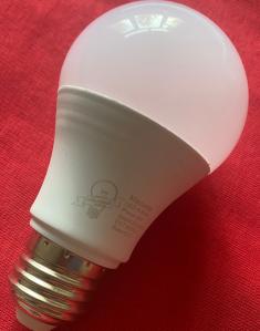  9W Super Bright Led Energy Saving Light Bulb Constant Current For Home Use Manufactures