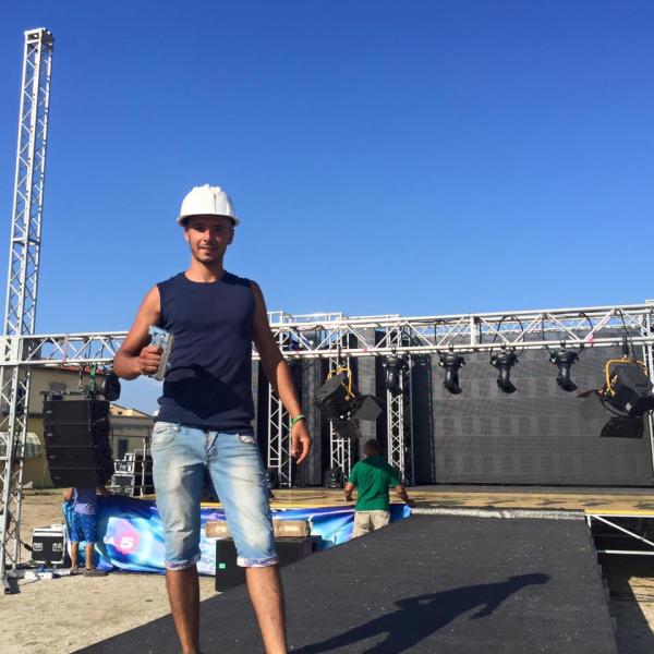 P3.91 Customized Outdoor Led Display Billboard SMD1921 Hanging IP65 FCC