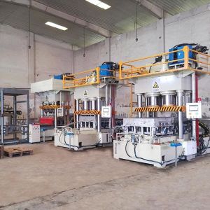 Buy cheap Waste Kraft Paper Pressed Wood Pallet Machine With Double Moulds from wholesalers