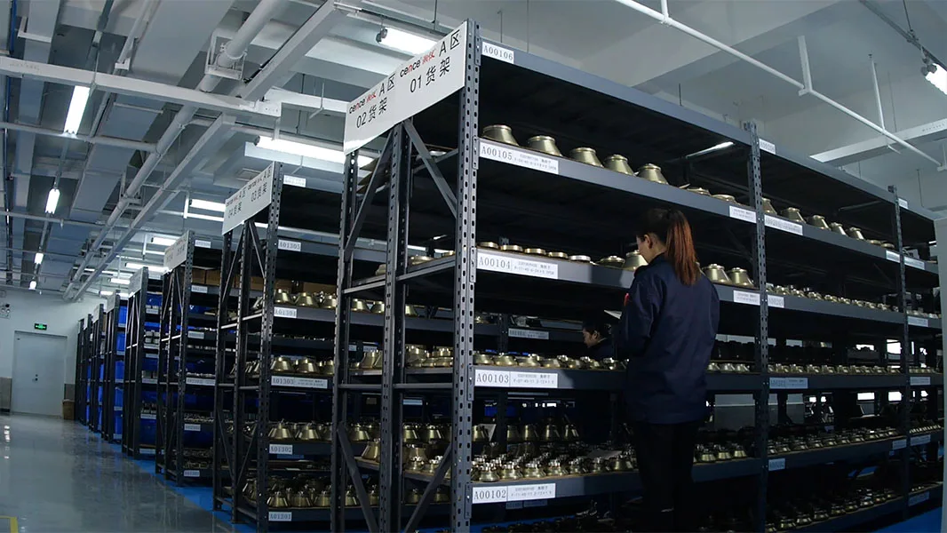 Factory Price Max Speed 5000rpm Laboratory Clinical Centrifuge for Lab Hospital