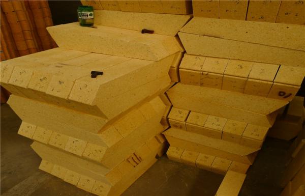 Quality Light Weight Thermal Alumina Silica Bricks For Electric Arc Furnace Roof for sale