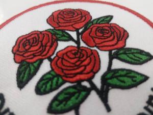  custom design logo red rose round embroidery patch for clothing Manufactures