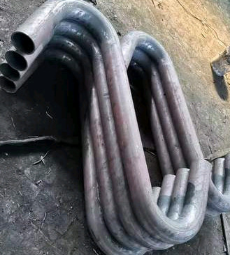 Quality Seamless Carbon Steel Bend Unusual Degree Curved Pipe DN15-DN1200 for sale