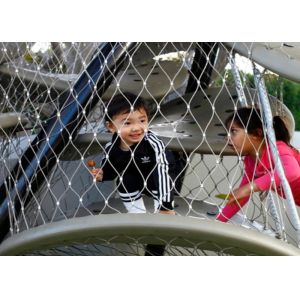  Customized Playground Stainless Steel Wire Rope Netting Anti Rust Manufactures