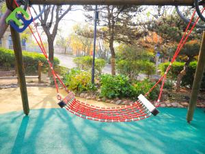 China Rope Hanging Adult Hammock Swings Handmade Polyester Customized on sale