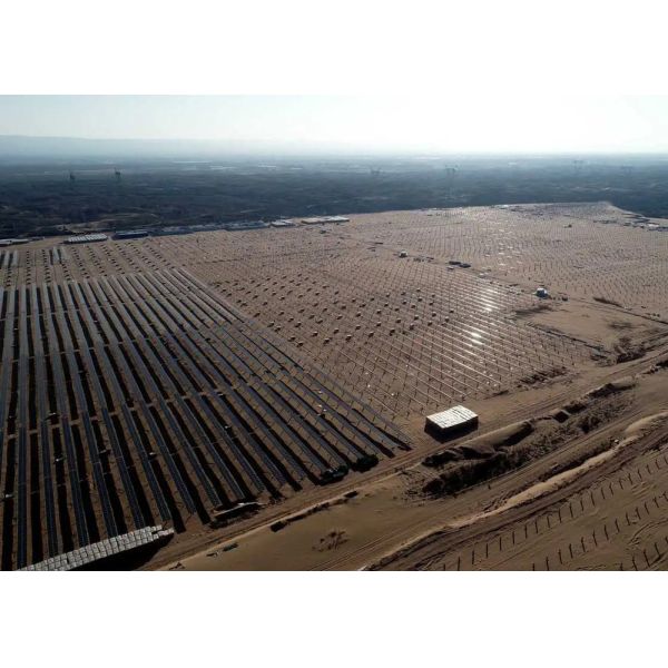 28VDC Solar Tracking System Flat 1 Axis Tracking Solar Panel Set