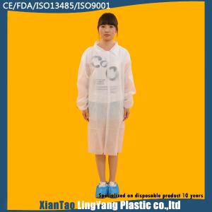 China Elastic Cuff Waterproof Disposable Non Woven Lab Coat Puncture Resistant on sale