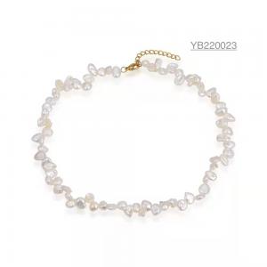 China vintage luxury brand hand chain small faux pearl bracelet Stainless steel bangle on sale