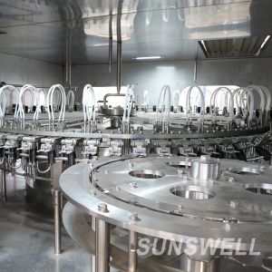 High Speed Fruit Juice Filling Machine Sanitizer Rinsing Fruit Chunk Peristaltic